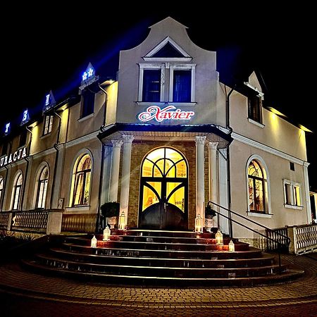 Hotel "Xavier" Lubycza Krolewska Eksteriør bilde