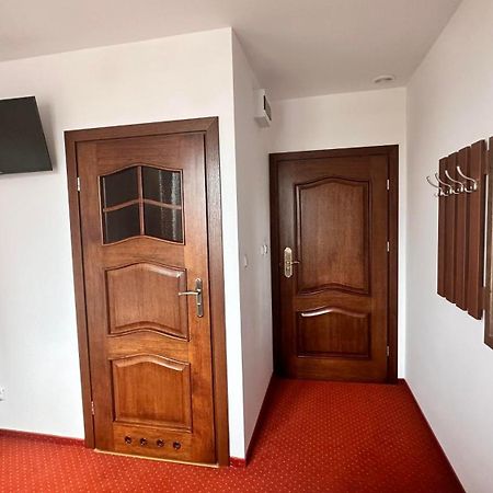 Hotel "Xavier" Lubycza Krolewska Eksteriør bilde